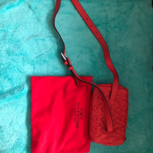 Fanny - Picture 2 of 2